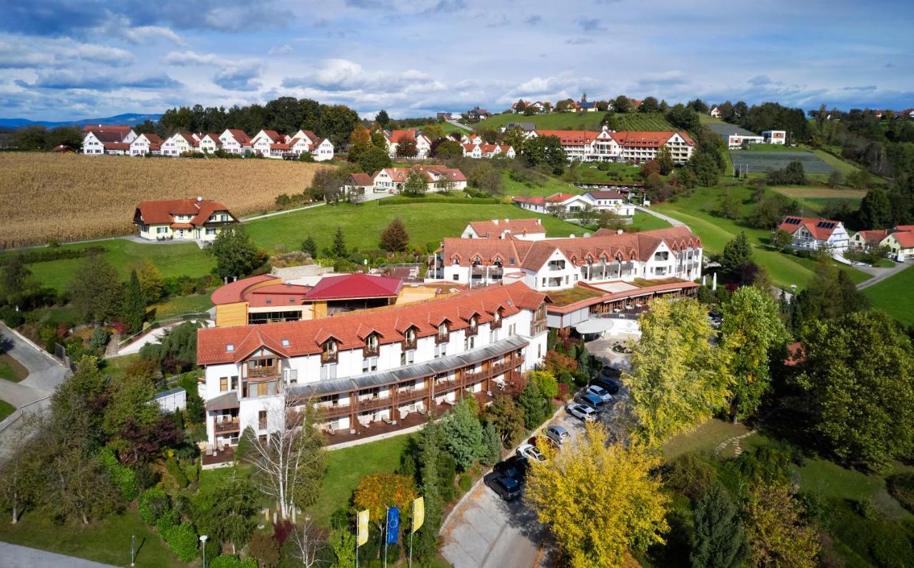 Ayurveda Resort Mandira Bad Waltersdorf Buitenkant foto