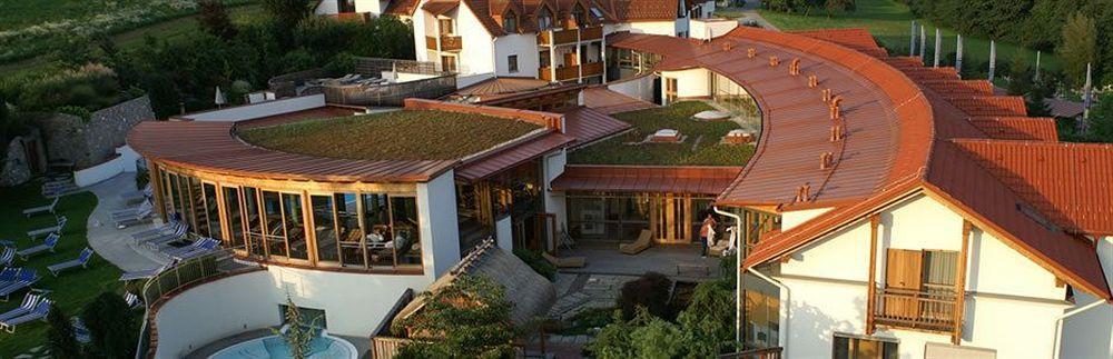 Ayurveda Resort Mandira Bad Waltersdorf Buitenkant foto